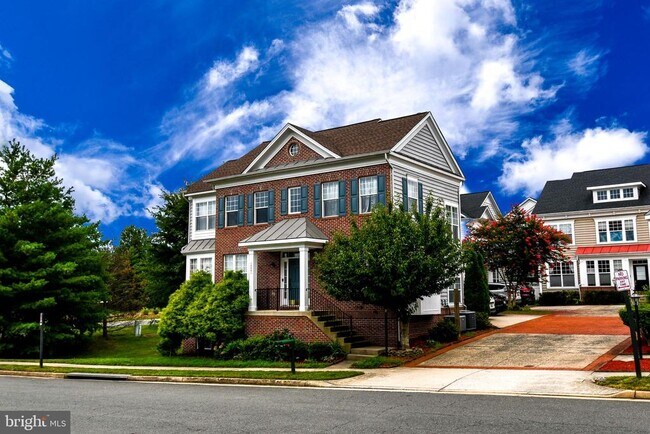 Primary Photo - 10001 Orland Stone Dr