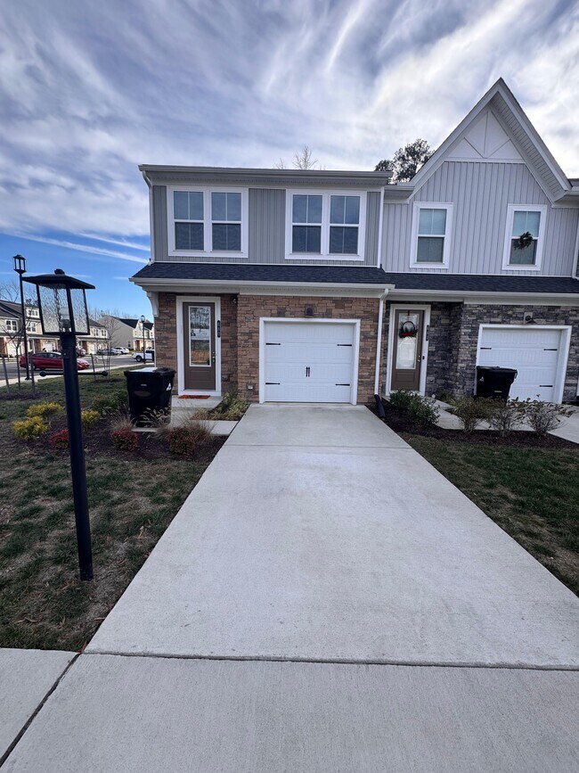 Primary Photo - 8603 Underhill Dr