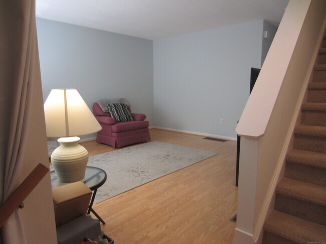 Building Photo - 229 Branford Rd