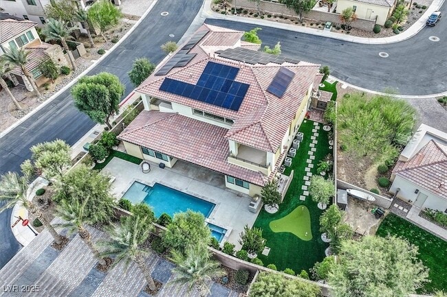 Building Photo - 65 Garibaldi Wy