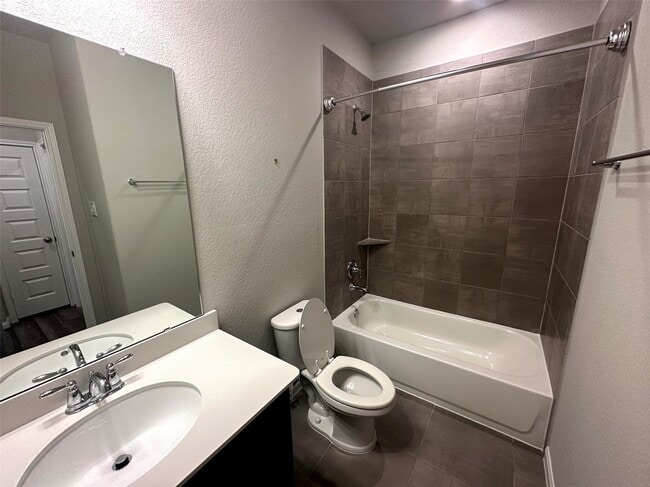 Building Photo - 7072 Silverleaf Oak St
