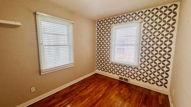 Building Photo - 1048 Griswold St SE