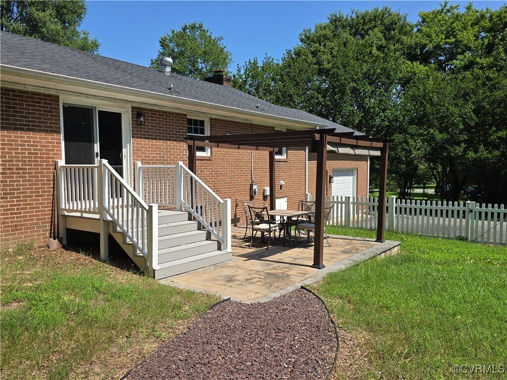 Building Photo - 4511 Otterdale Rd