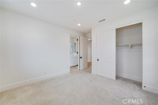 Building Photo - 214 Parkwood