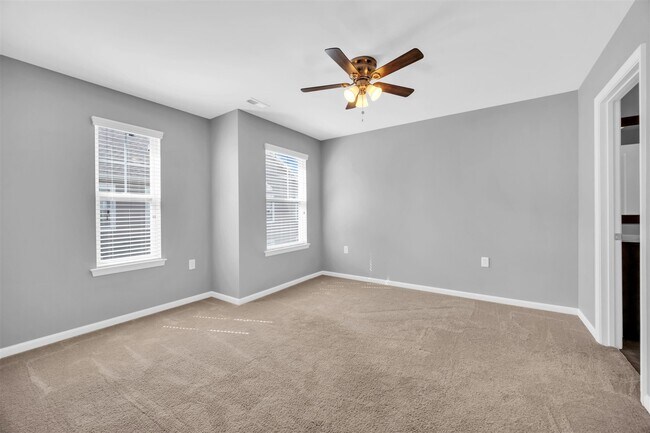 Building Photo - 1652 Halesworth Ln