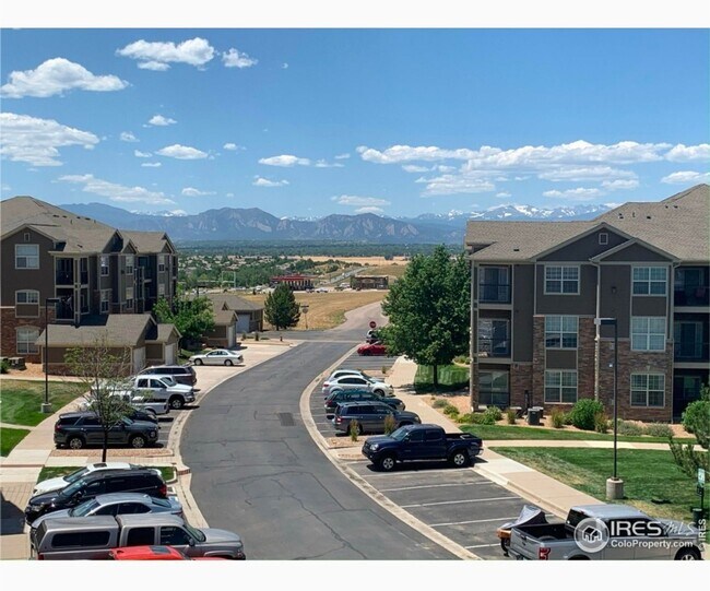Building Photo - 2 Bed 2 Bath With Mountain views