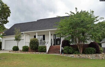 Building Photo - 4 bed 2.5 bath w Huge Bonus room!