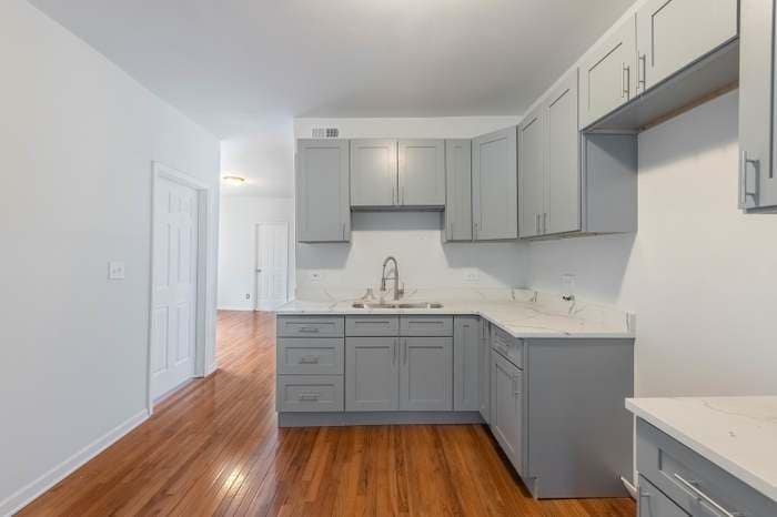 Building Photo - 6239 S Honore St