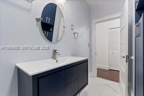 Building Photo - 2465 Inagua Ave