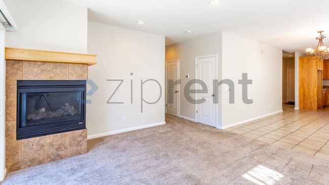 Building Photo - 1251 Clover Dr