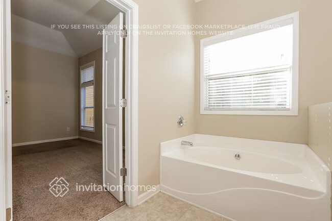 Building Photo - 3177 Wyesham Cir