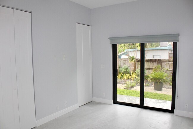 Building Photo - 3583 Gibbs Rd