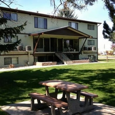 Building Photo - Twin Cedars