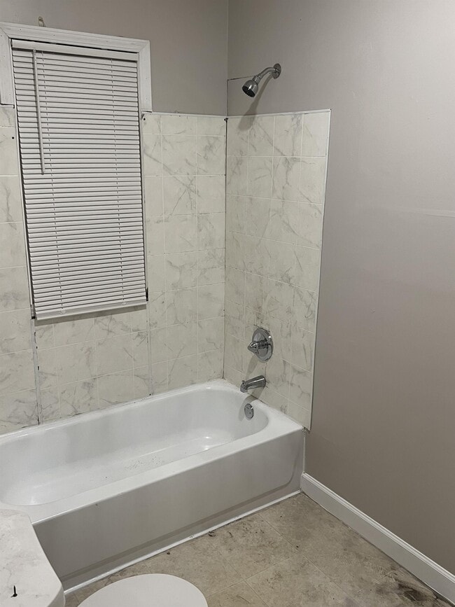 Building Photo - 17801 Marx St