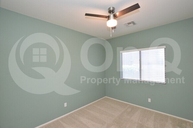 Building Photo - 3371 E Canary Way