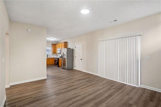 Building Photo - 4593 Parkway Cir