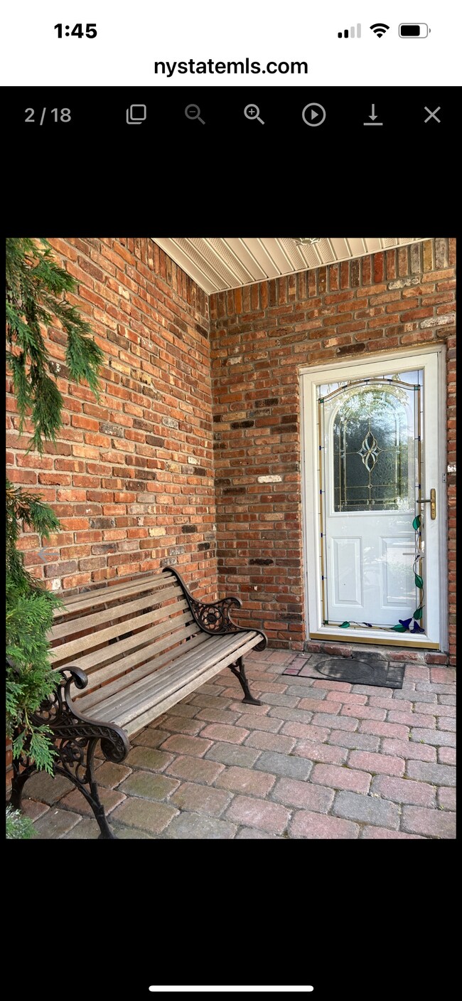 Building Photo - 190 Woehrle Ave