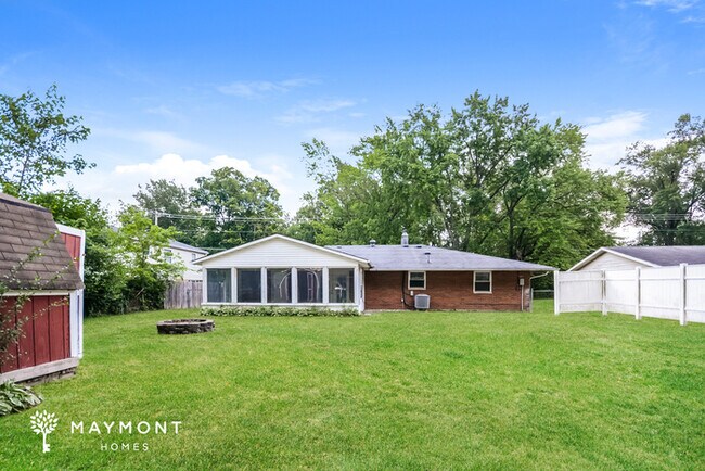 Building Photo - Comfort Meets Convenience in This 4-Bedroo...