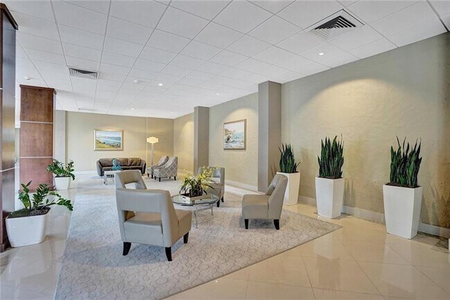 Building Photo - 4250 Galt Ocean Dr