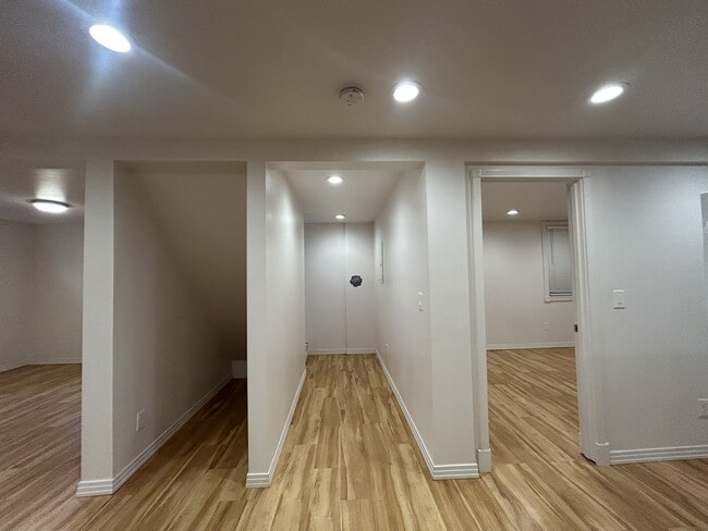 Building Photo - 4408 SE 36th Pl