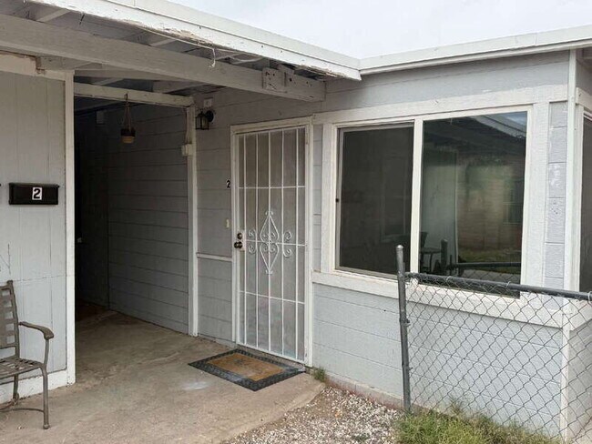 Building Photo - 3525 N Fontana Ave