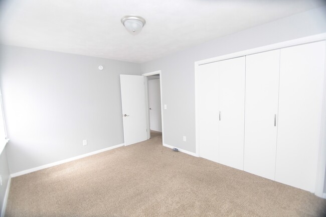 Building Photo - $200 OFF First Month’s Rent – Modern 3-Bed...