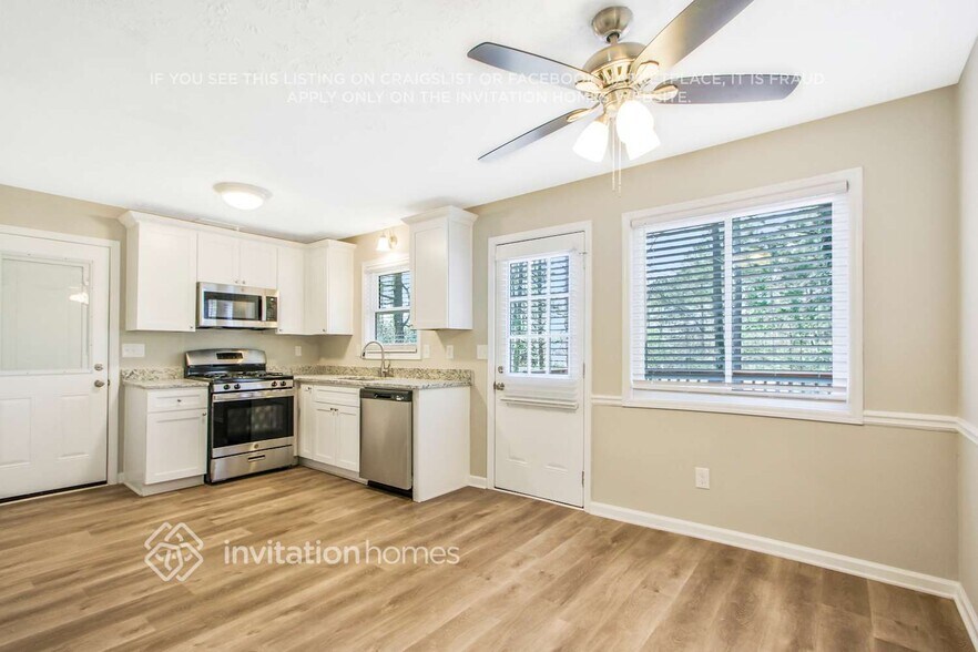 Building Photo - 2247 Hightrail Ct