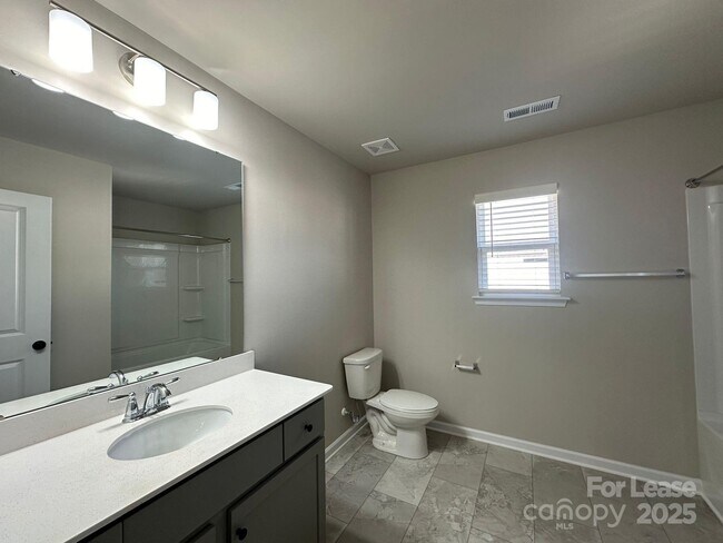 Building Photo - 9050 Stoney Waters Ct
