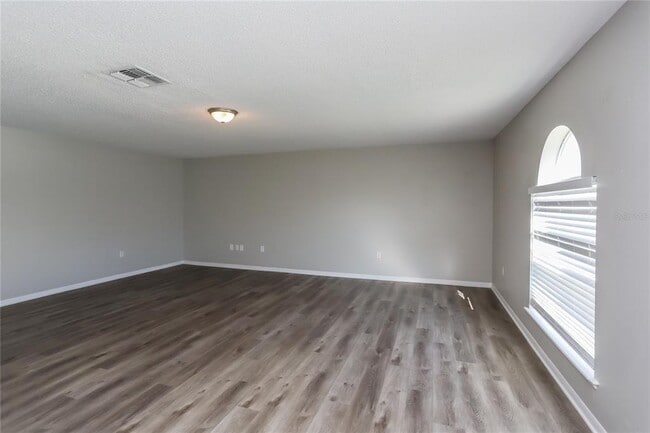 Building Photo - 8097 Settlers Creek Cir