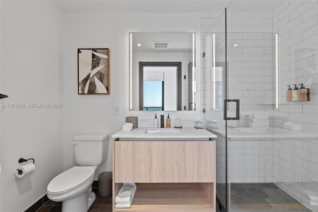 Building Photo - 398 NE 5th St