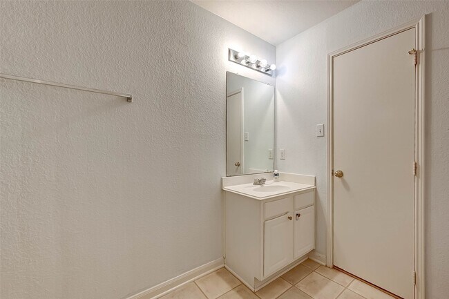 Building Photo - 3522 Samuel Adams Ln