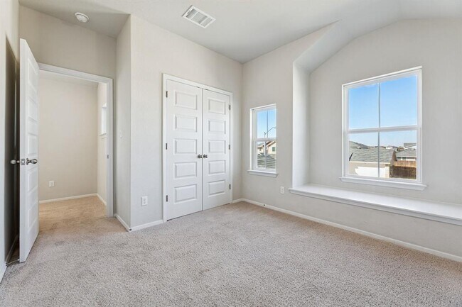 Building Photo - 316 Insider Loop