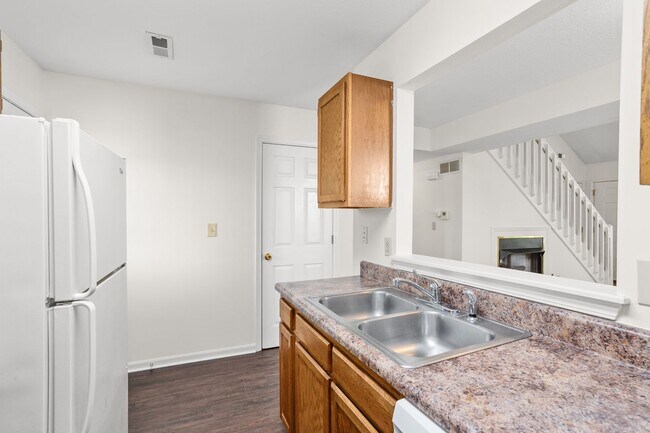 Building Photo - 3504-3506 Delmar Ct.