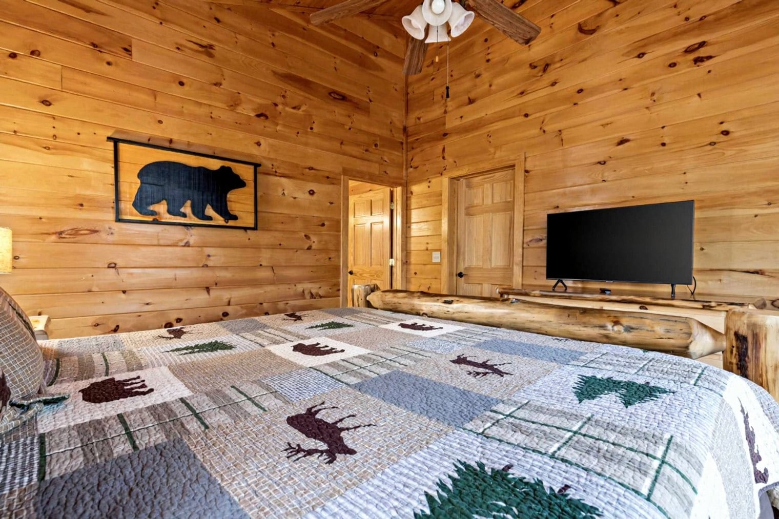 Building Photo - 224 Dogwood Dr