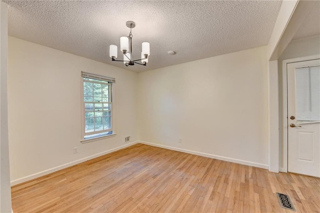 Building Photo - 2628 Whitehurst Dr