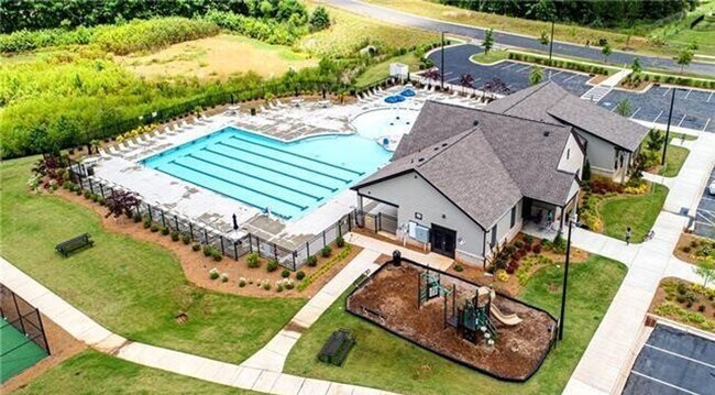 Building Photo - Stunning Almost New Home in desirable Chat...