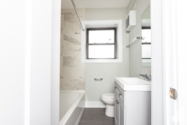 Building Photo - 485 Roger Williams Ave