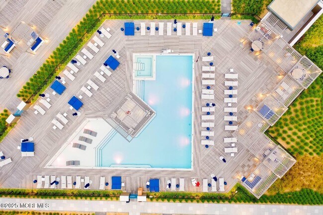 Building Photo - 15 Morris Ave