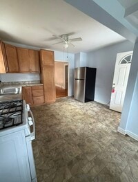 Building Photo - 593 Plank Rd