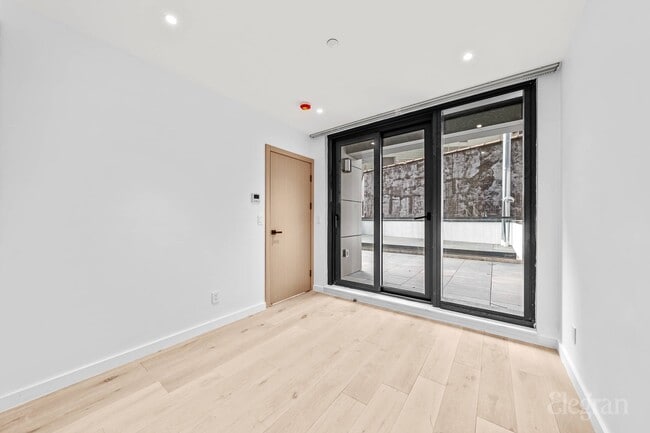 Building Photo - 42-51-62 Hunter St