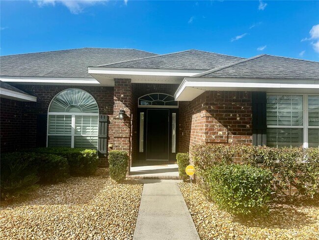 Building Photo - 6248 SW 48th Ave