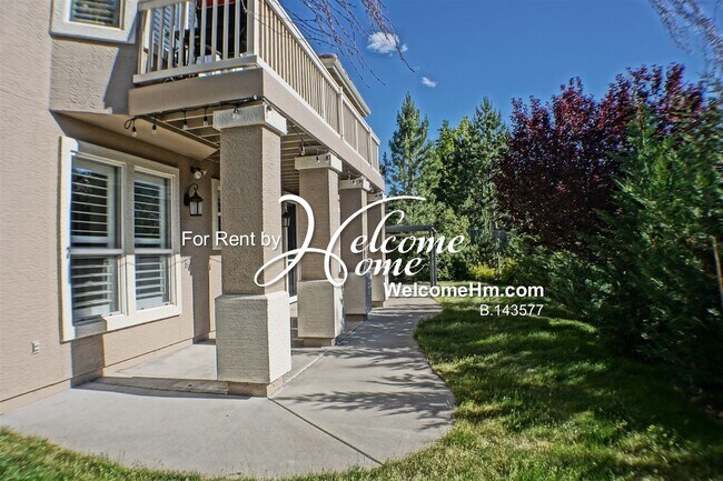 Building Photo - 4742 Village Green Pkwy