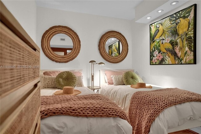 Building Photo - 4779 Collins Ave