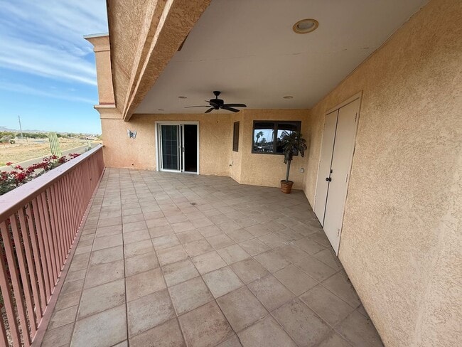 Building Photo - Beautiful Sunset Terraces Condo for Rent!