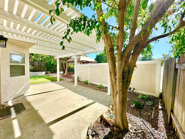 Building Photo - Beautiful & Updated Two-Story on a Quiet Cul-De-Sac, Private Fenced Yard Space, & Just Minutes to...