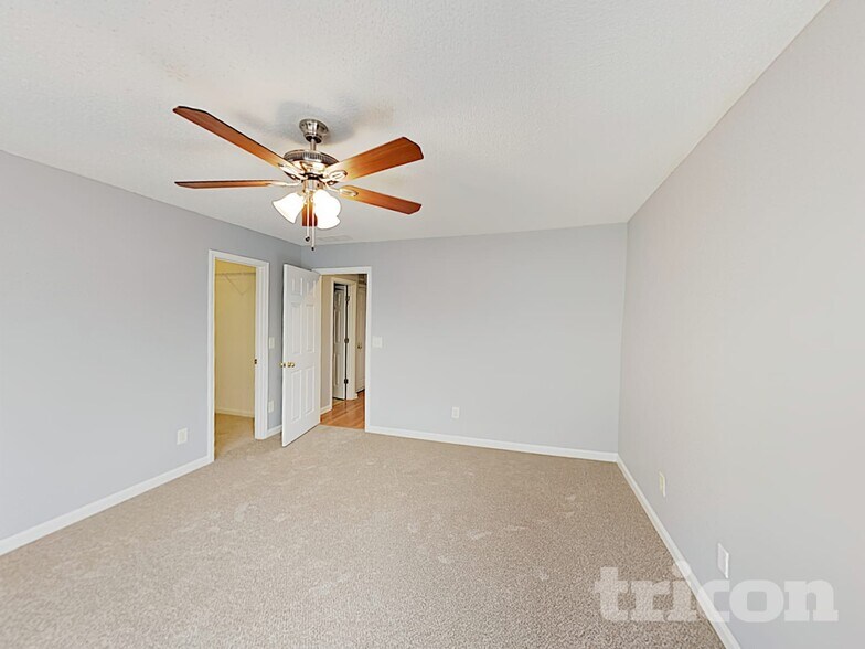 Building Photo - 222 Amelia Creek Way SE