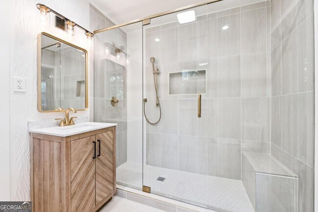 Building Photo - 1568 Niskey Lake Trail SW