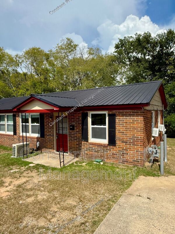 Building Photo - 1105 Stephens St