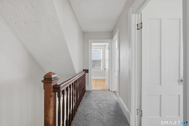 Building Photo - 45 Dunham St