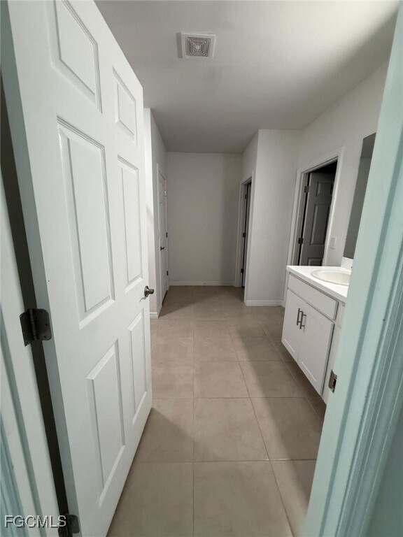 Building Photo - 1304 NE 9th Pl